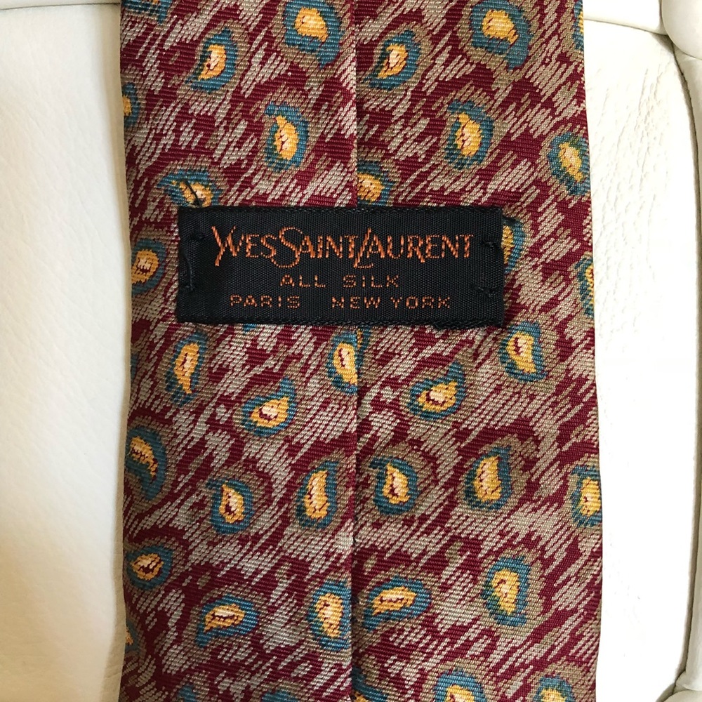 YSL - Vintage Tie - Paisley - Rare Find